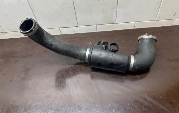 Mini Cooper Countryman R60 Intercooler hose/pipe 9804248 14032710