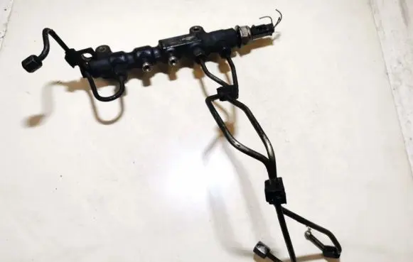 Citroen C5 Fuel main line pipe