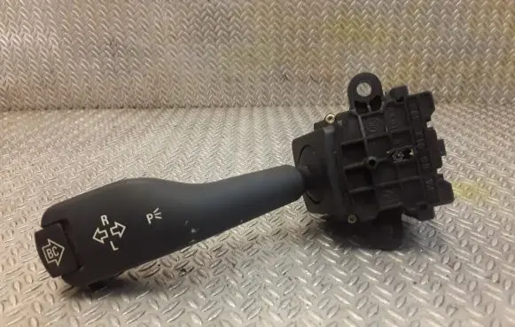 BMW 3 E46 Indicator stalk 8363668