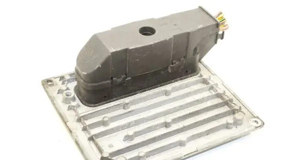 Ford Fiesta Engine control unit/module 4S6112A650SA