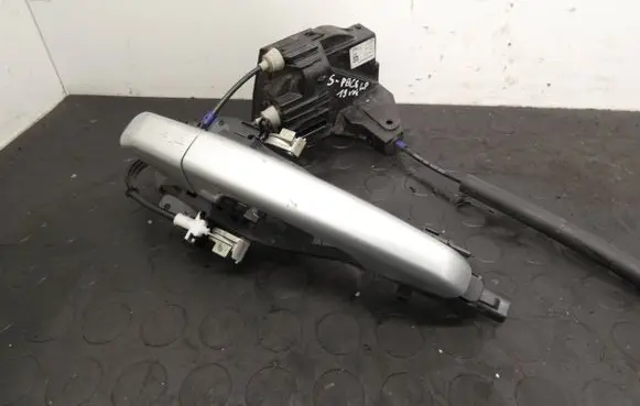 Jaguar F-Pace Front door lock HK83203A29EC BJ32224N03CRMUA