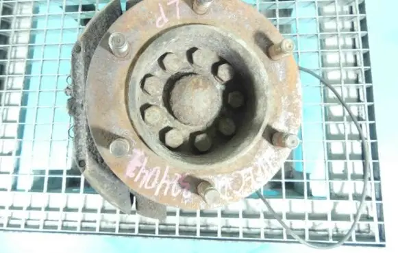 Iveco Daily 4th gen Front wheel hub spindle knuckle IMPRK1339912
