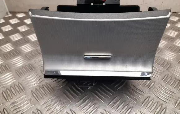 Jeep Grand Cherokee Glove box set X90026833ZB