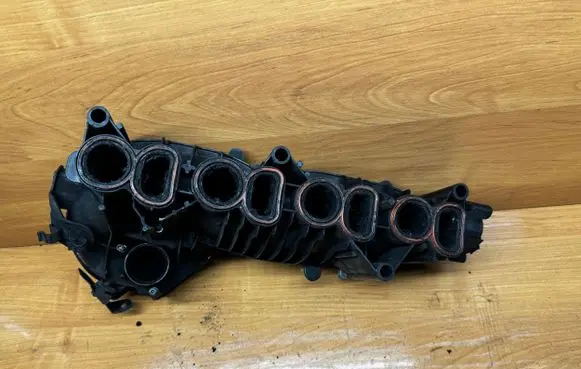 BMW 5 E60 E61 Intake manifold 7810741 7810742 7210741