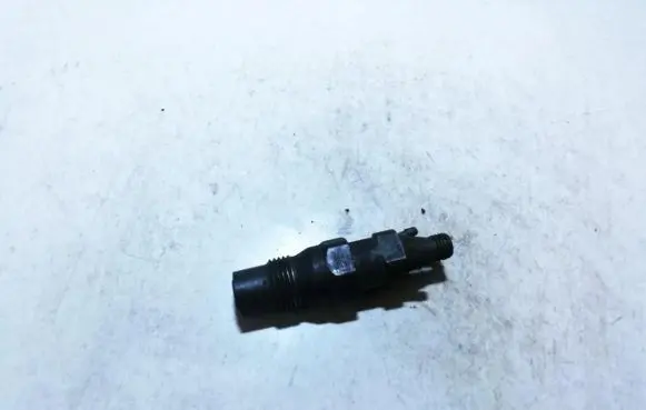 Mercedes-Benz E W124 Fuel injector kca30sd27 047