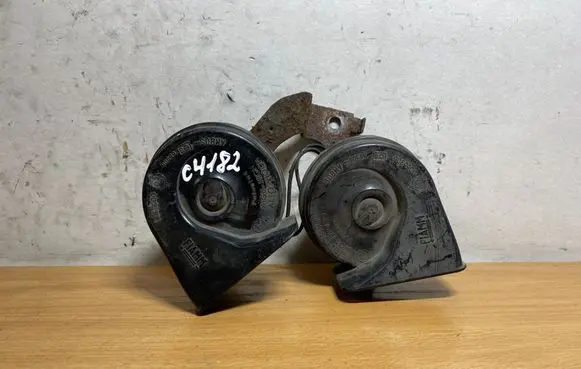BMW 3 E90 E91 Horn signal 0055306 C4182