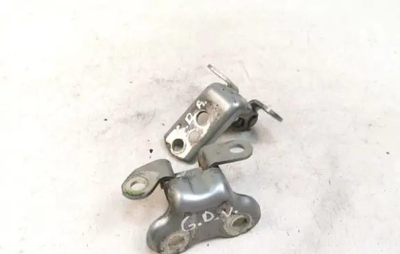 Toyota Corolla Verso AR10 Rear door hinge set 