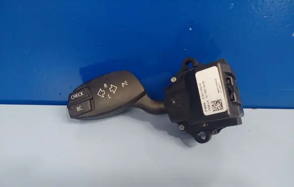 BMW 5 E60 E61 Indicator stalk 6951349 0110675005