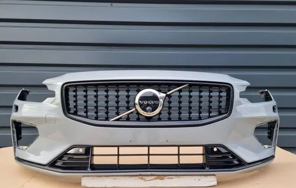 Volvo S60 Front bumper 31690530