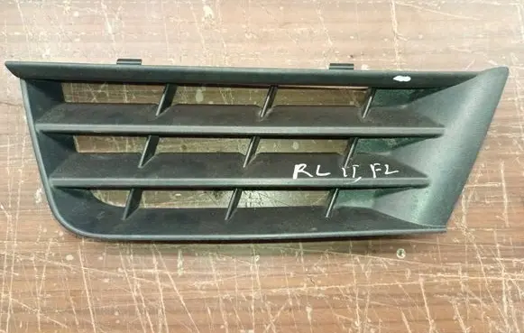 Renault Laguna II Front bumper upper radiator grill 20101013