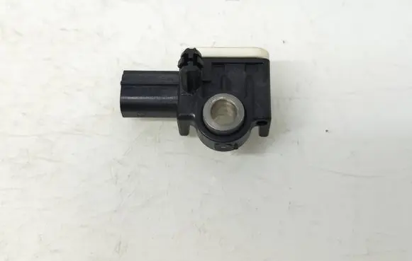 Ford Mondeo MK V Airbag deployment crash/impact sensor CM5T14B006AA 160613705 C83HA