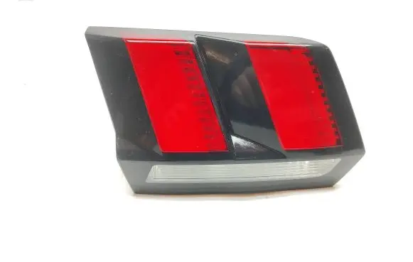 Peugeot 3008 II Tailgate rear/tail lights 9810477880 81560101 981047780