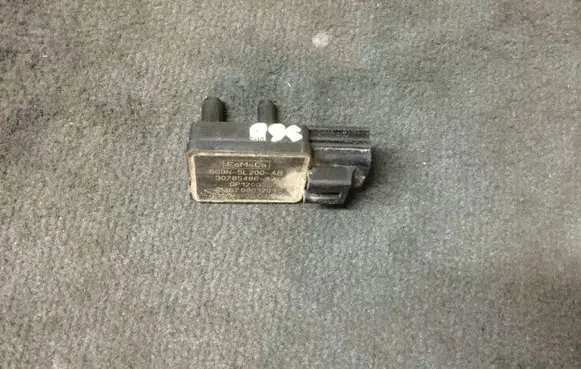 Volvo S60 Exhaust gas pressure sensor 30785486