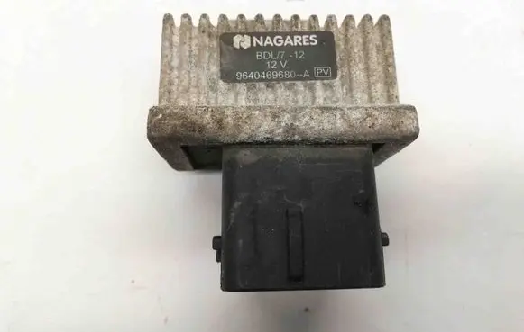Nissan X-Trail T31 Glow plug pre-heat relay 9640469680
