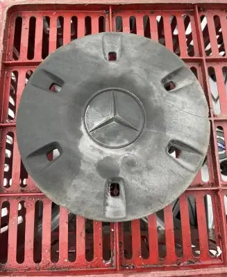 Mercedes-Benz Sprinter W906 Original wheel cap A9064010025