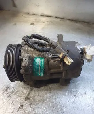 Peugeot 406 Air conditioning (A/C) compressor (pump) SD7V16 0909007824