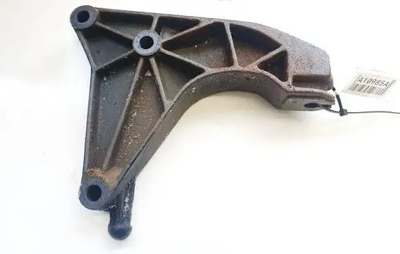 Opel Zafira A Engine mounting bracket 1340623 24403861