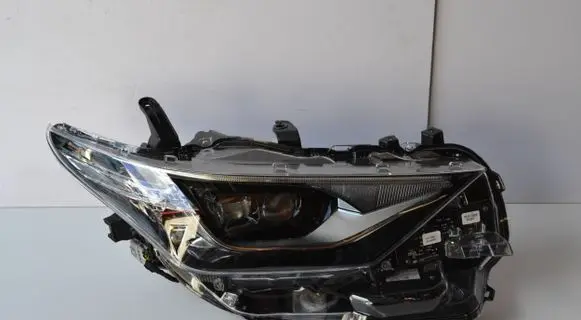 Toyota Auris E180 Headlight/headlamp 81170-02K60 8117002K60