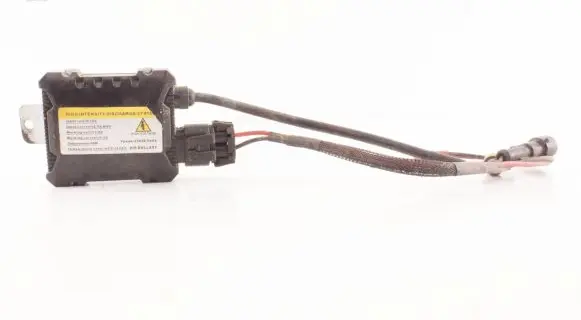 Volkswagen PASSAT B7 Xenon control unit/module 