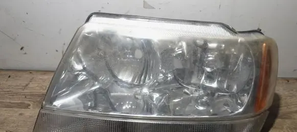 Jeep Grand Cherokee (WK) Headlight/headlamp