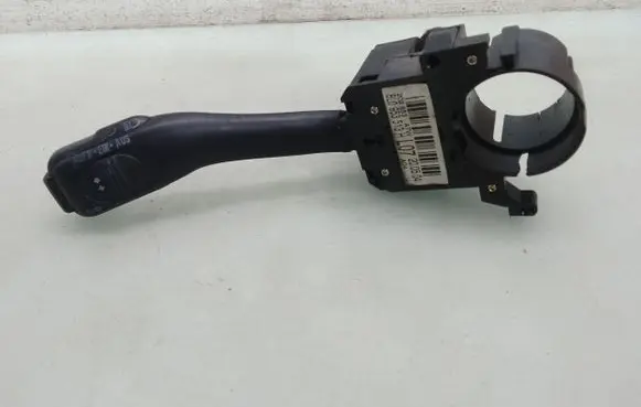 Audi A6 S6 C5 4B Indicator stalk 8L0953513H