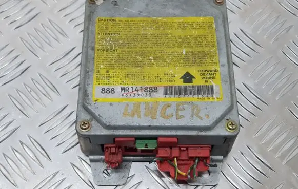 Mitsubishi Lancer Airbag control unit/module MR141888