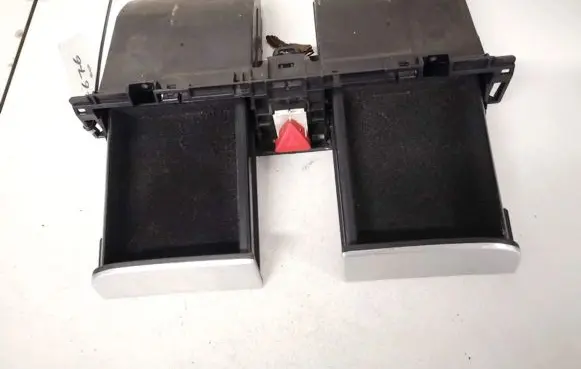 Volkswagen PASSAT B6 Glove box 3c0858407