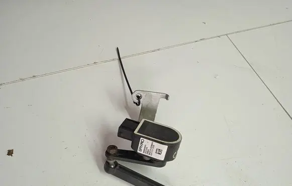 Rear air suspension level height sensor