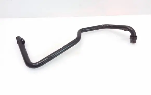 Volkswagen PASSAT B5.5 Engine coolant pipe/hose 059121065D