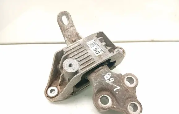Opel Astra J Engine mount bracket 13248546