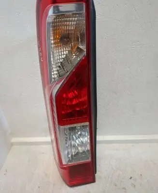 Renault Master III Rear/tail lights