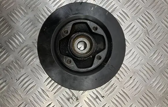 BMW 7 F01 F02 F03 F04 Crankshaft pulley 7570263