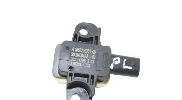 Mercedes-Benz B W246 W242 Airbag deployment crash/impact sensor A1668210351