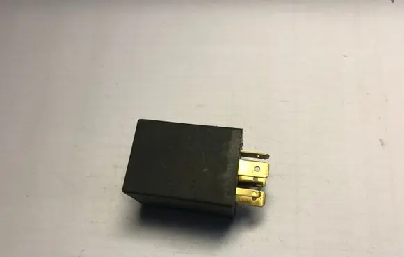 Opel Calibra Other relay 90069864