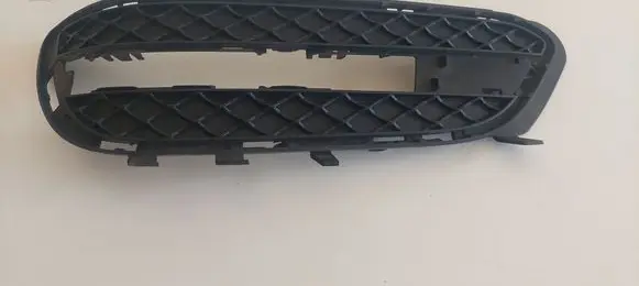 Mercedes-Benz E W212 Front bumper lower grill A2128851723