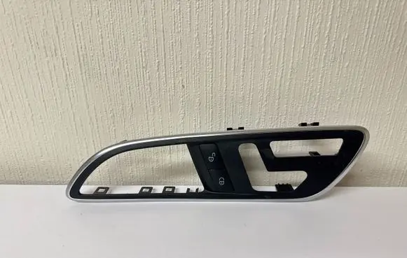 Mercedes-Benz B W246 W242 Front door interior handle A2467200548