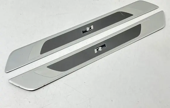 Volkswagen PASSAT B8 USA Front sill trim cover 561853537D