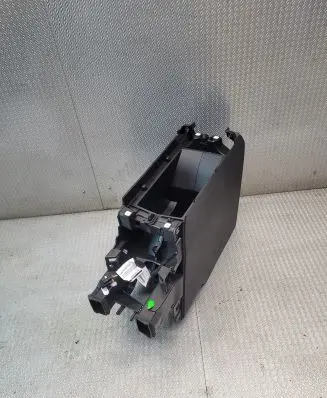 Other center console (tunnel) element