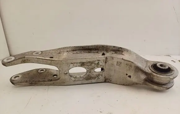Audi Q7 4M Rear upper control arm/wishbone 4M0505311J