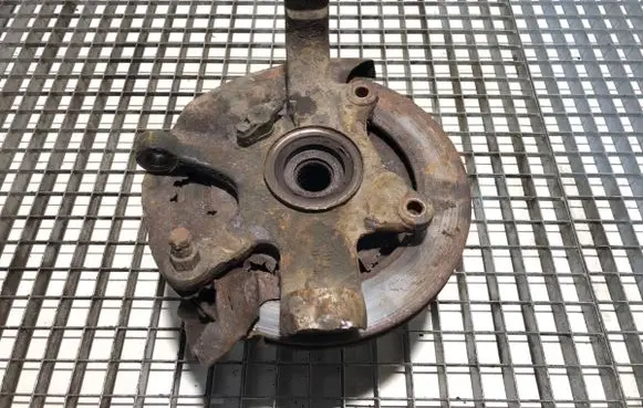 SsangYong Musso Front wheel hub spindle knuckle