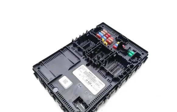 Ford Puma Central body control module LU5T15604BJAE 20240306 F005V03568