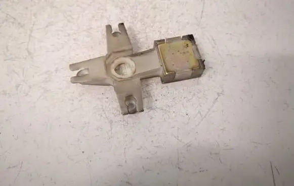 Volkswagen PASSAT B5 Other exterior part 3B0839833