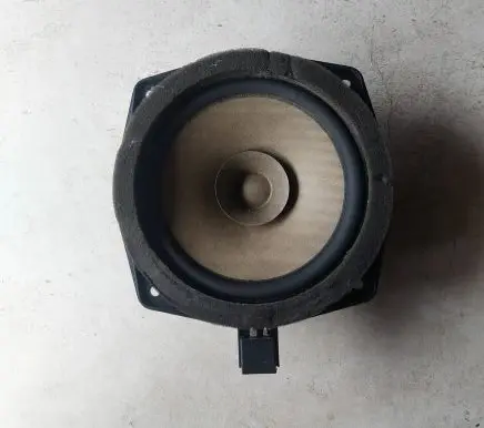 Hyundai Tucson JM Front door speaker 963302E000 S960317 4QS234