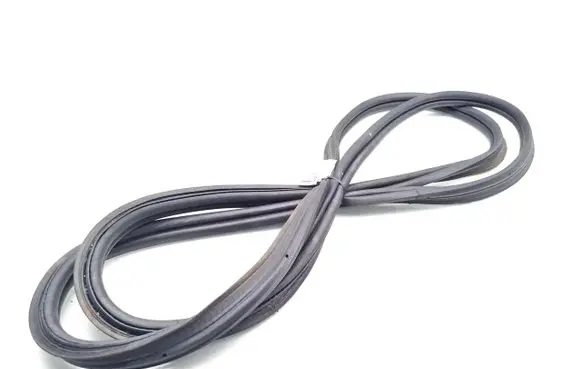 Citroen C3 Aircross Trunk rubber seal (body) 