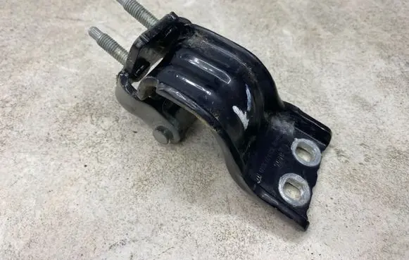 Volkswagen PASSAT B6 Tailgate/trunk/boot hinge 3C9827301D