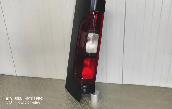 Renault Trafic III (X82) Rear/tail lights 265A64439R
