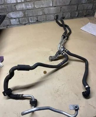 BMW 5 F10 F11 Engine coolant pipe/hose 367932287 S2100370 17127623257