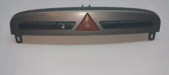 Peugeot 308 Hazard light switch 9659417177