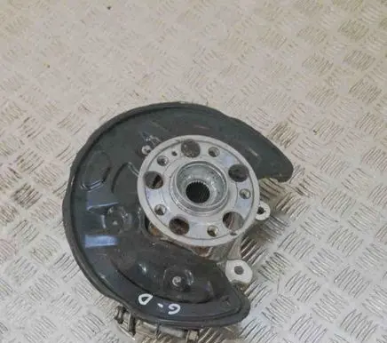 Mercedes-Benz C W205 Rear wheel hub