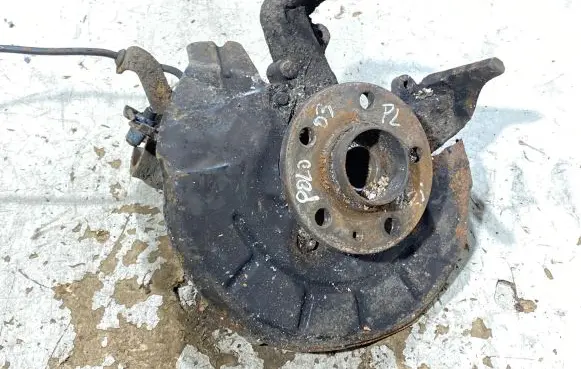 Volkswagen Polo Front wheel hub spindle knuckle